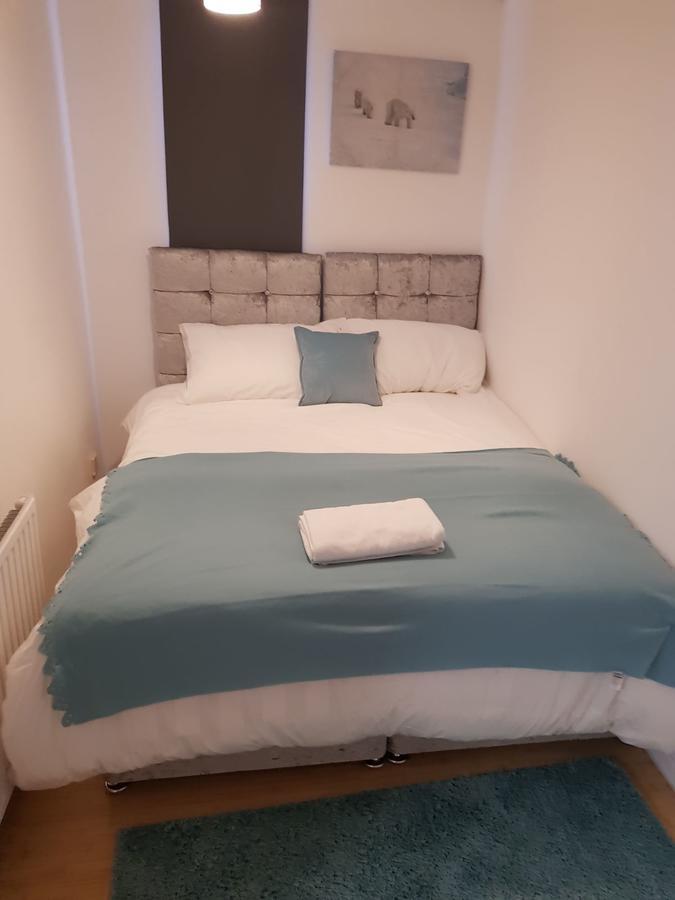 Vetrelax Basildon Newly Refurbished 3Bed House Aparthotel Екстериор снимка